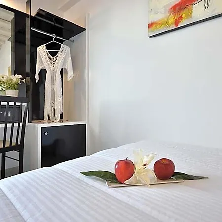 Hotel Nazos *