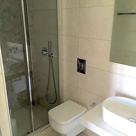Nazos Hotel *